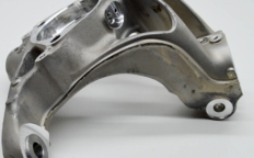 Кулак поворотный подвески (5QM407253)