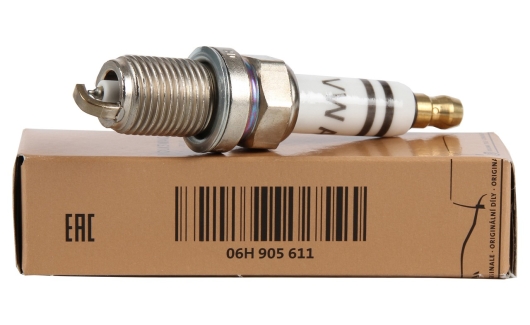 Свiчка запалювання (06H905611) 1