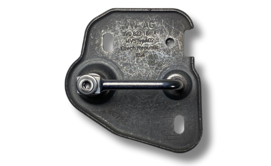 Крюк капота (3V0823186A) 2