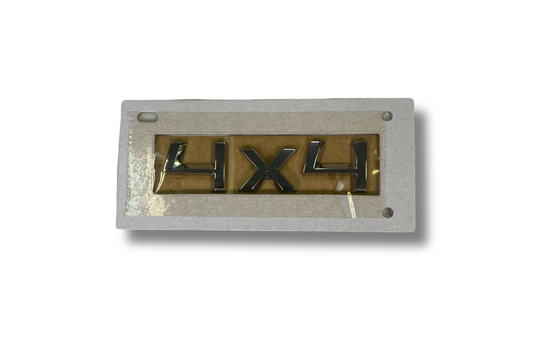 Надпис хром 4X4 (3V0853687C2ZZ) 1