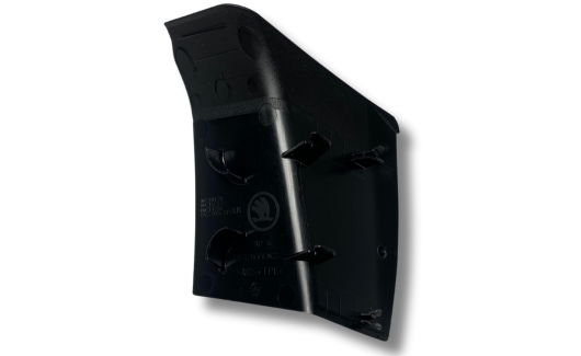 Накладка заднего фонаря (657945311) 2