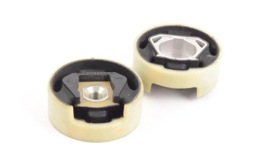 Сайлентблок резиновый (к-т) (5Q0198037A) 1